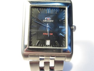 CUNCC001BO кварцевые часы, титановый корпус и браслет
